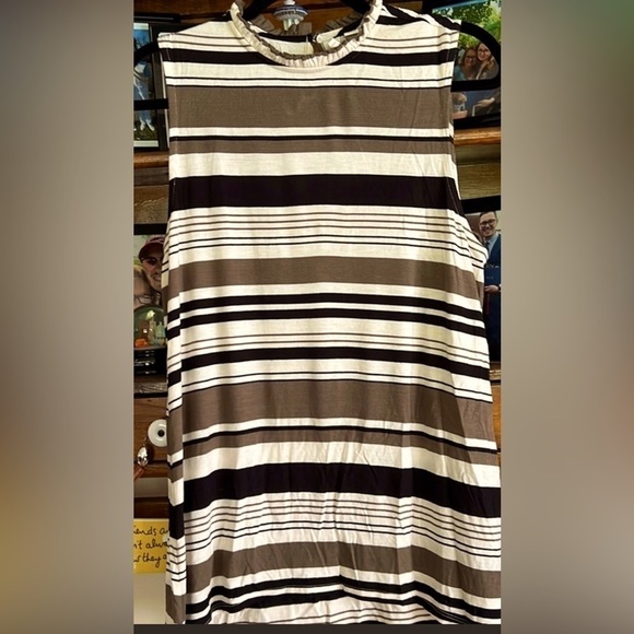 CATO Striped Knit Tank, High neck with ruffle detail, Sz Large, GUC. - Picture 1 of 4